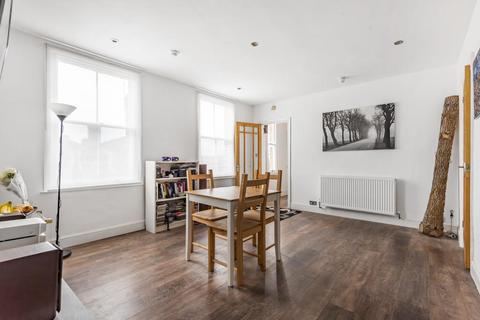 4 bedroom flat for sale, High Street,  Witney,  OX28