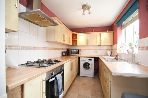 4 bedroom terraced house to rent, Meldon Terrace, Newcastle Upon Tyne NE6