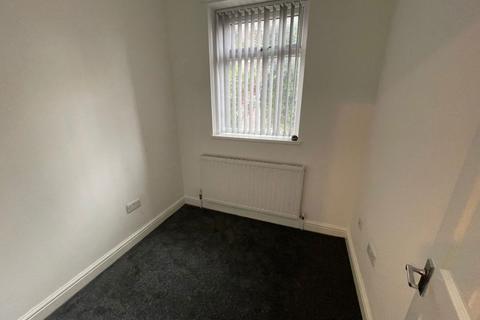 3 bedroom terraced house to rent, Owen Street, Accrington