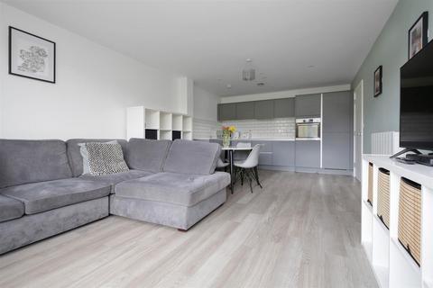 2 bedroom flat for sale, Seven Sisters Road, Finsbury Park