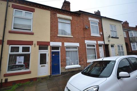 2 bedroom terraced house to rent, Fleetwood Road, Leicester