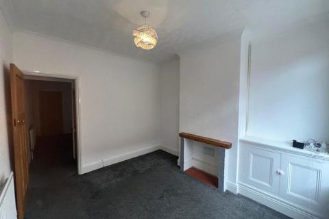 2 bedroom terraced house to rent, Fleetwood Road, Leicester