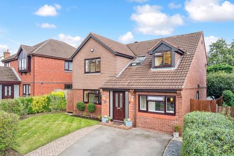 4 bedroom detached house for sale, Cox Green, Maidenhead