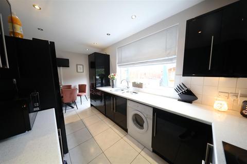 3 bedroom terraced house for sale, Braemar Avenue, Hull