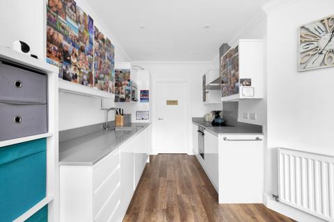 51 Rosebery Road, Epsom, KT18 6AB