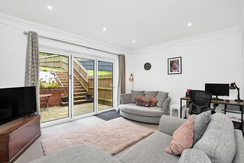 51 Rosebery Road, Epsom, KT18 6AB