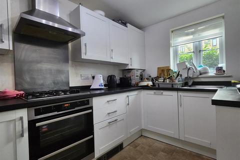 4 bedroom house to rent, Stephen Jewers Gardens, Barking