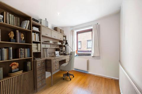 4 bedroom flat for sale, Belsize Village, Belsize Park, NW3