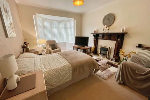 16 Burnaston Road, Hall Green, Birmingham, B28 8DJ