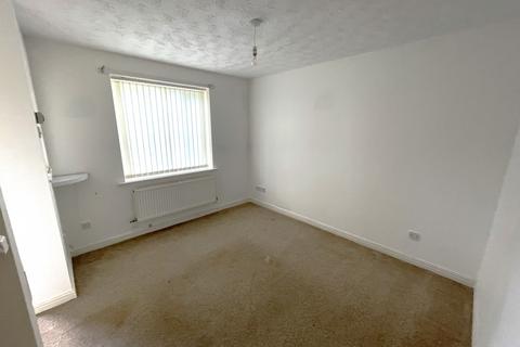 2 bedroom terraced house to rent, Heol Bryncelyn, Llanelli