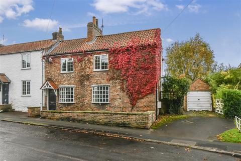 3 bedroom cottage for sale, Osbaldwick Lane, York