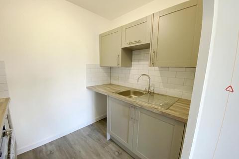 1 bedroom flat for sale, Homelands House, Ringwood Road, Ferndown, Dorset