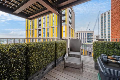 3 bedroom apartment for sale, Legacy Building, Embassy Gardens, Nine Elms, SW11