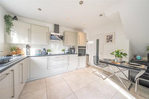 3 bedroom semi-detached house for sale, Saxon Grove, Leeds, West Yorkshire