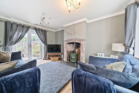 2 Chestnut Avenue, Axbridge, BS26 2BS