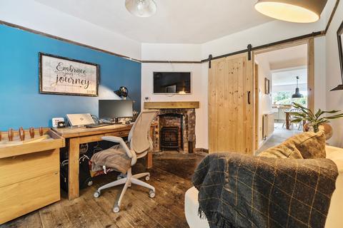 2 Chestnut Avenue, Axbridge, BS26 2BS