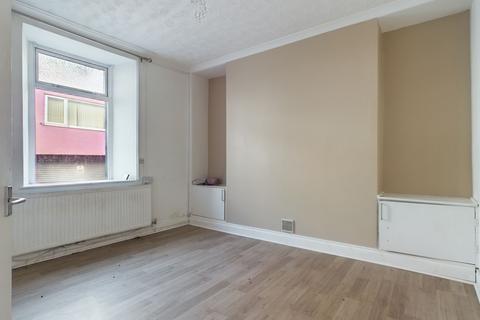 3 bedroom end of terrace house for sale, Market Street, Tredegar, NP22