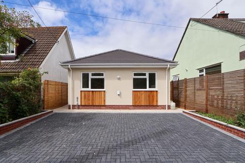 2 bedroom detached bungalow for sale, Station Road, Yatton, BS49