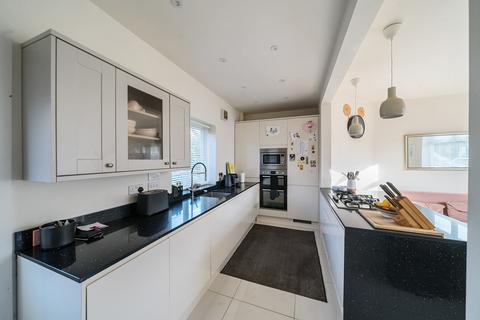 3 bedroom end of terrace house for sale, Roman Crescent, Roundhay, Leeds, LS8