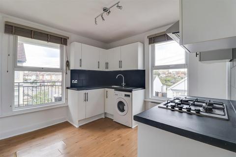 1 bedroom flat for sale, Electric Avenue, Westcliff-on-Sea SS0