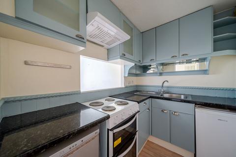 22 Badgers Close, Woking, GU21 3JF