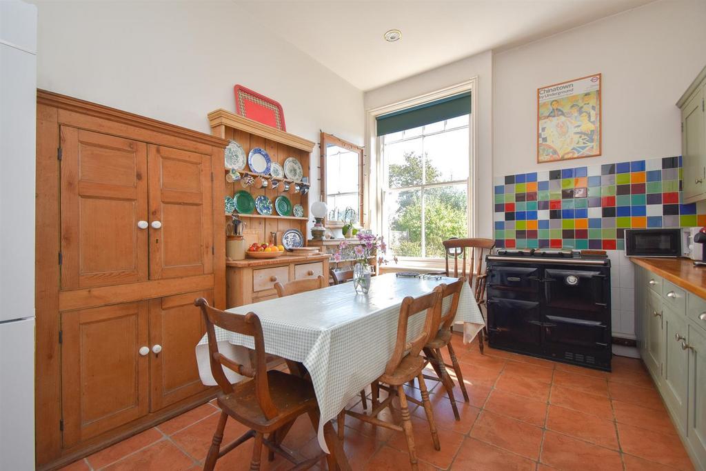 Kitchen diner