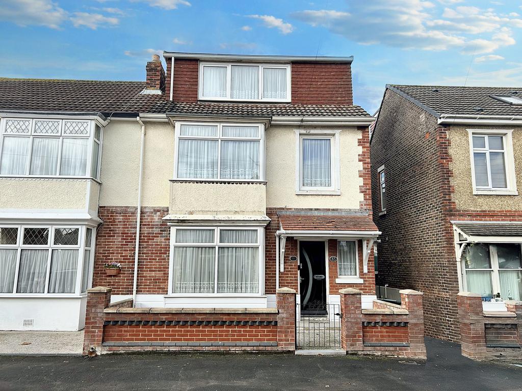 Kensington Road, Portsmouth, PO2 4 bed semidetached house for sale £
