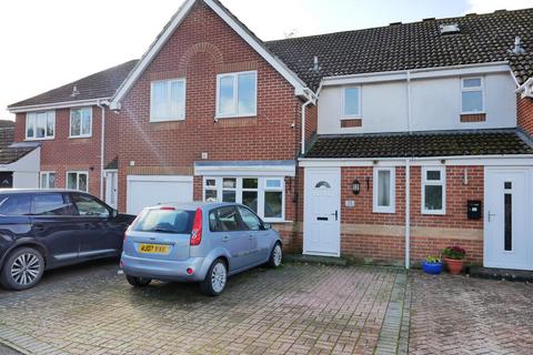 4 bedroom terraced house for sale, Sycamore Close, Lyneham, Chippenham