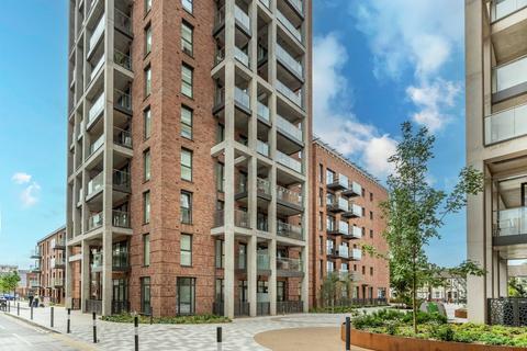 3 bedroom flat for sale, Upton Gardens, Upton Park, London, E13