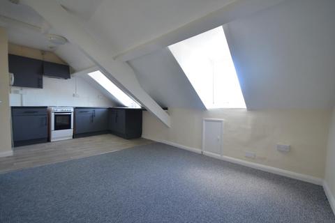 1 bedroom flat to rent, 77 High Street, Ilfracombe