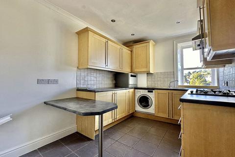 Flat 3, 9 Widcombe Crescent, Bath, BA2 6AH