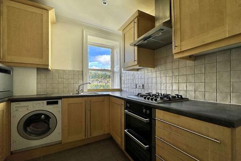 Flat 3, 9 Widcombe Crescent, Bath, BA2 6AH