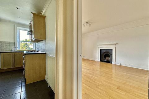 Flat 3, 9 Widcombe Crescent, Bath, BA2 6AH