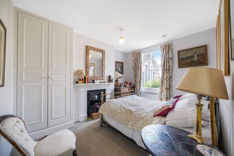 53 Westwick Gardens, London, W14 0BS