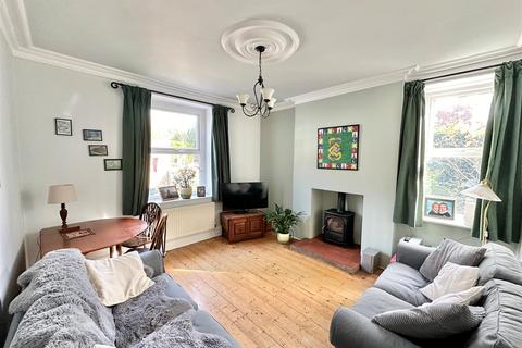 3 bedroom end of terrace house for sale, Buxton Road, Chinley, High Peak