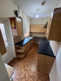 2 bedroom terraced house to rent, Leicester, LE4