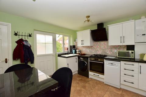 2 bedroom end of terrace house for sale, Beal Court, Market Weighton