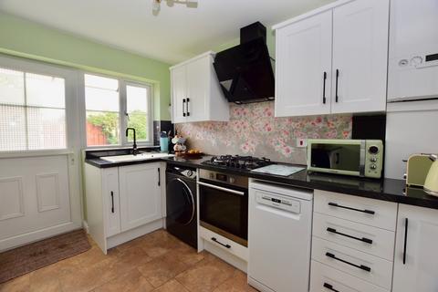 2 bedroom end of terrace house for sale, Beal Court, Market Weighton