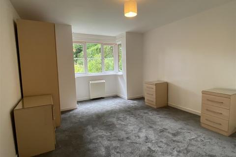 1 bedroom ground floor flat to rent, Flat  Peel Moat Court, Peel Moat Road, SK4