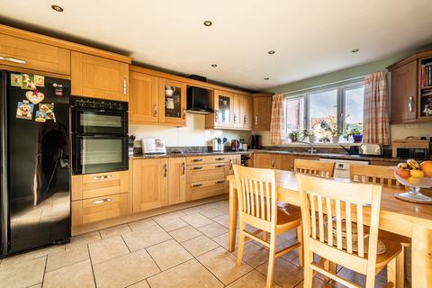 4 bedroom detached house for sale, Slewton Crescent, Whimple