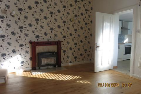 3 bedroom semi-detached house to rent, Launcherhead Road, Lochgelly