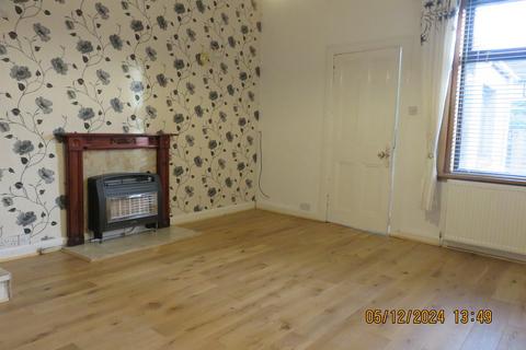 3 bedroom semi-detached house to rent, Launcherhead Road, Lochgelly