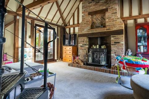 3 bedroom barn conversion for sale, Flux Lane, Epping