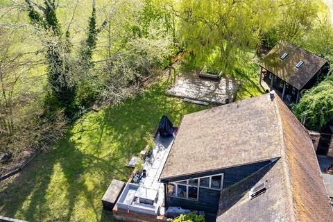 3 bedroom barn conversion for sale, Flux Lane, Epping