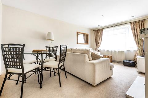 7 Blakes Lane, New Malden, KT3 6NP