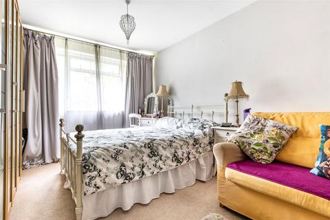 7 Blakes Lane, New Malden, KT3 6NP