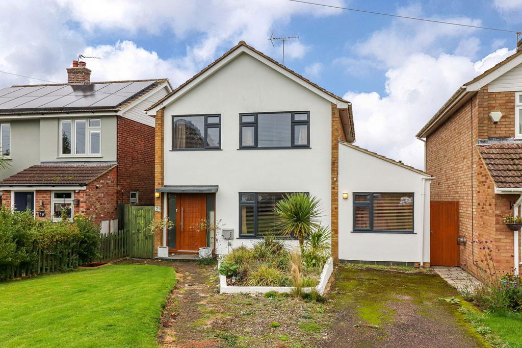 The Warren, Chesham HP5 3 bed detached house for sale £700,000
