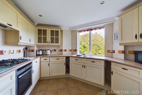 3 bedroom apartment to rent, Devington Hall, Truro