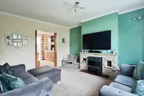 3 bedroom terraced house for sale, Longfield Drive, Leeds LS13