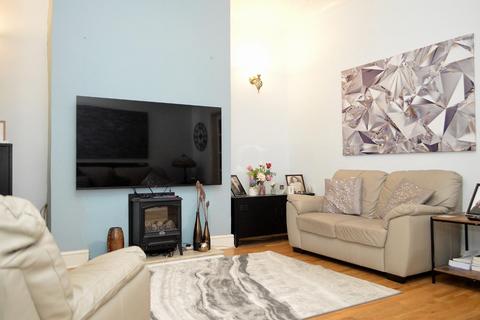 2 bedroom terraced house for sale, Argus Street, Oldham